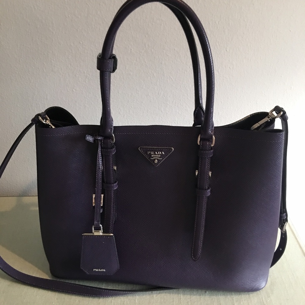 Prada Saffiano leather handbag w/ crossbody strap